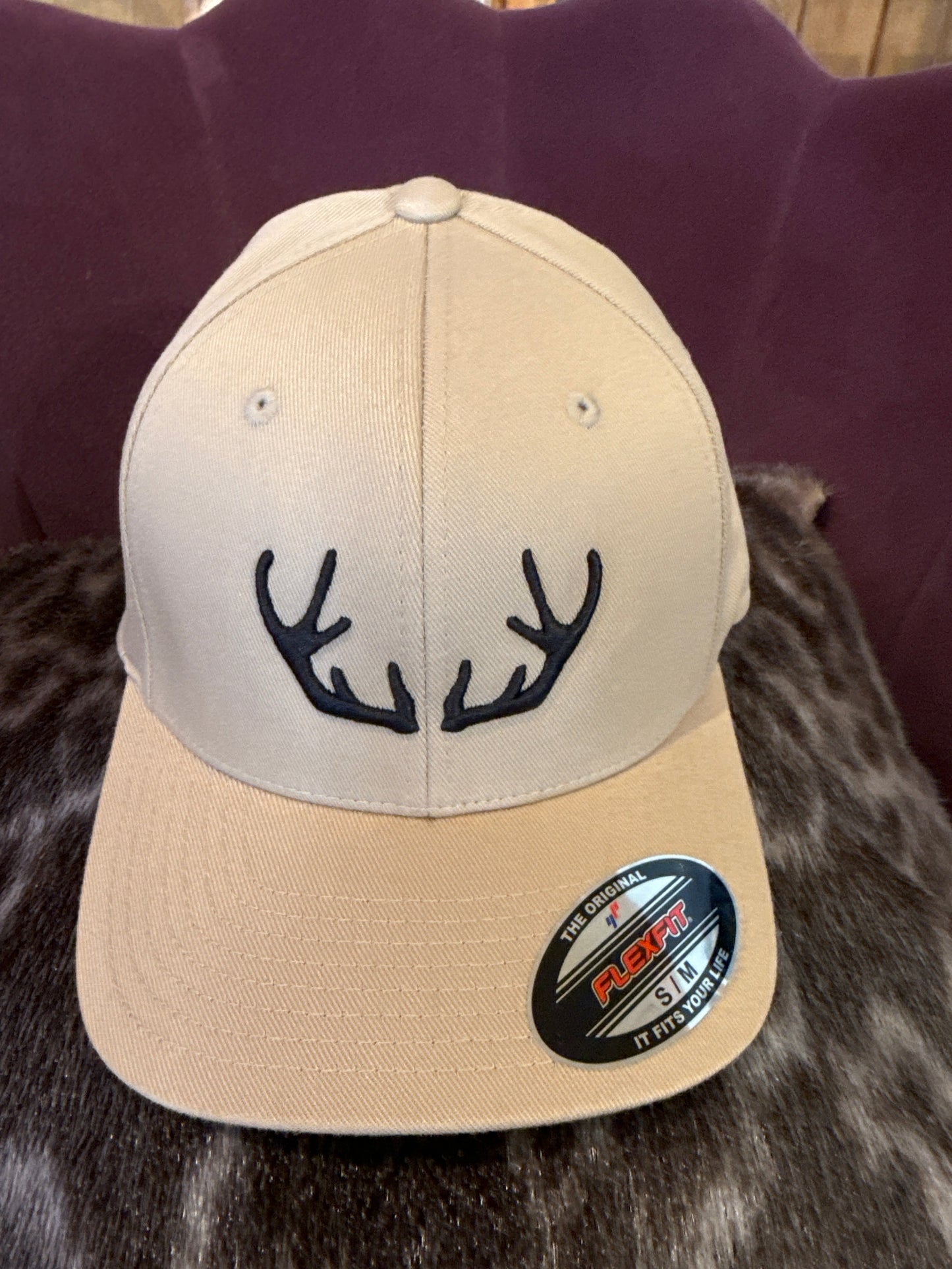 Beige Natjuk cap