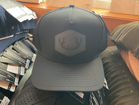 Black natjuk rubber patch snapback