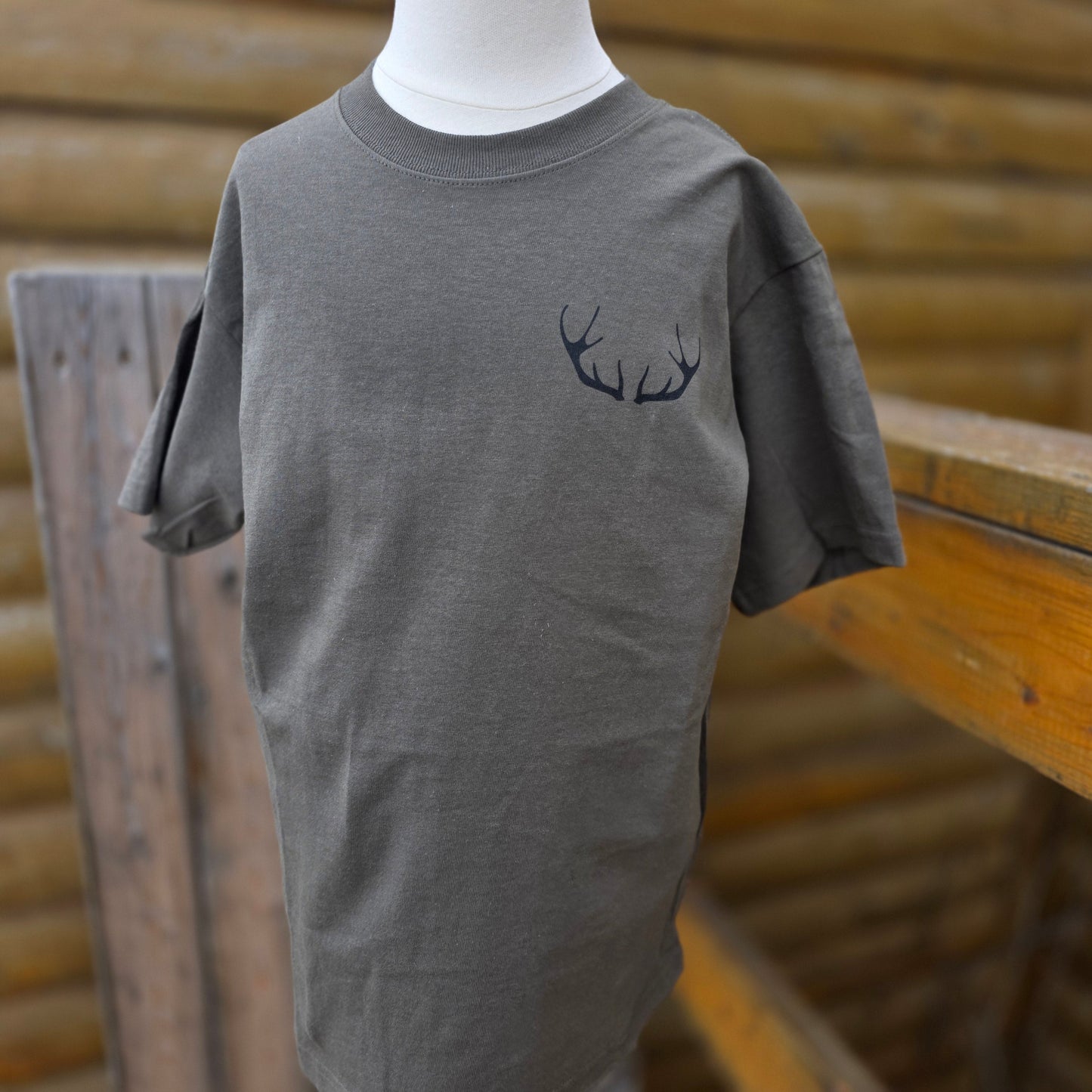 Army green Natjuk tee's