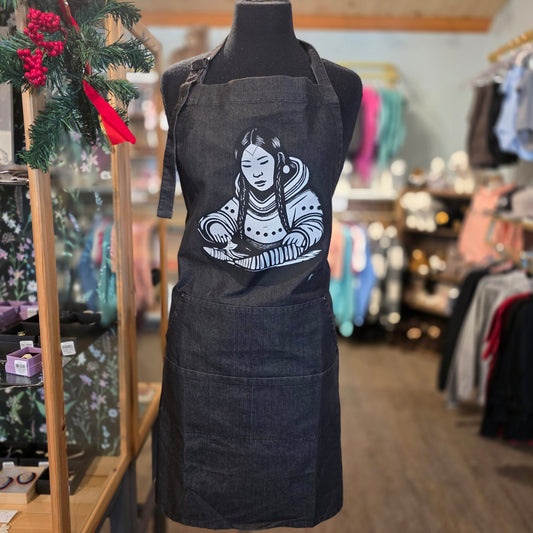 Pitsilik apron with pockets